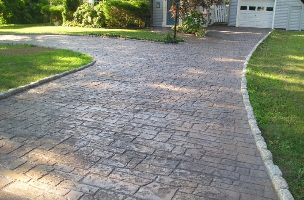How to Properly Maintain a Concrete Driveway