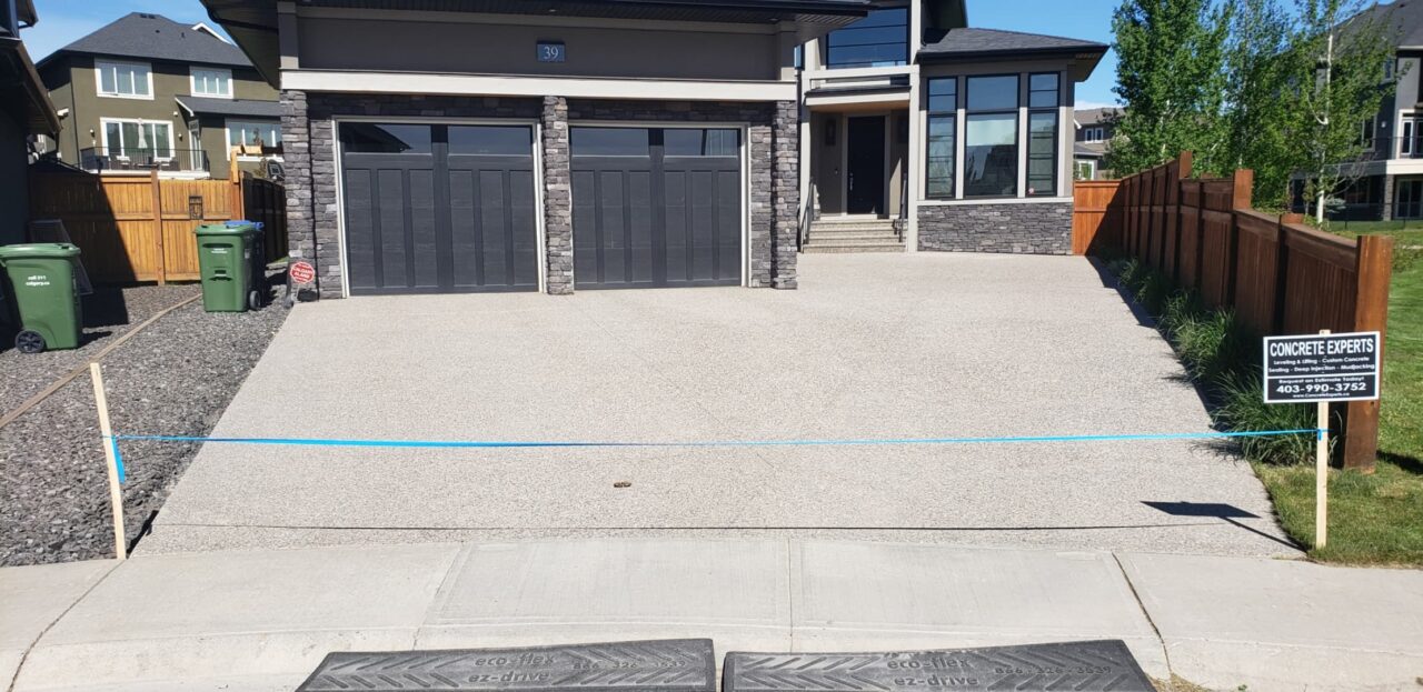 Driveway sealing Calgary and surroundings Concreteexperts.ca
